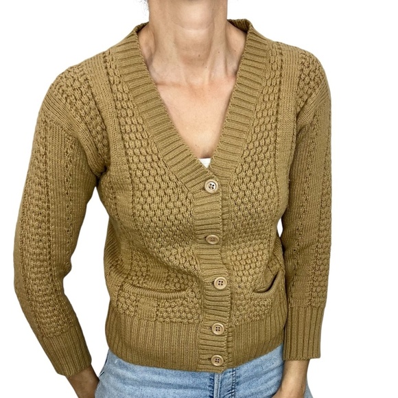 Vintage Jousse Paris Italian made wool blend tan fitted cardigan sweater - Picture 2 of 12